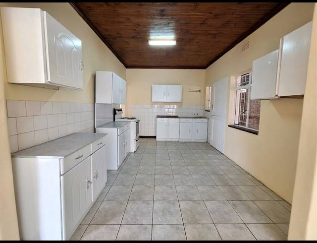 3 BEDROOM HOUSE FOR SALE IN RENSBURG